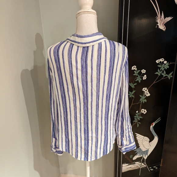 Chico's 0.5 Wms Small Button Up Blouse Tie Front Stripe White Blue Gauzey 136 - Picture 5 of 10